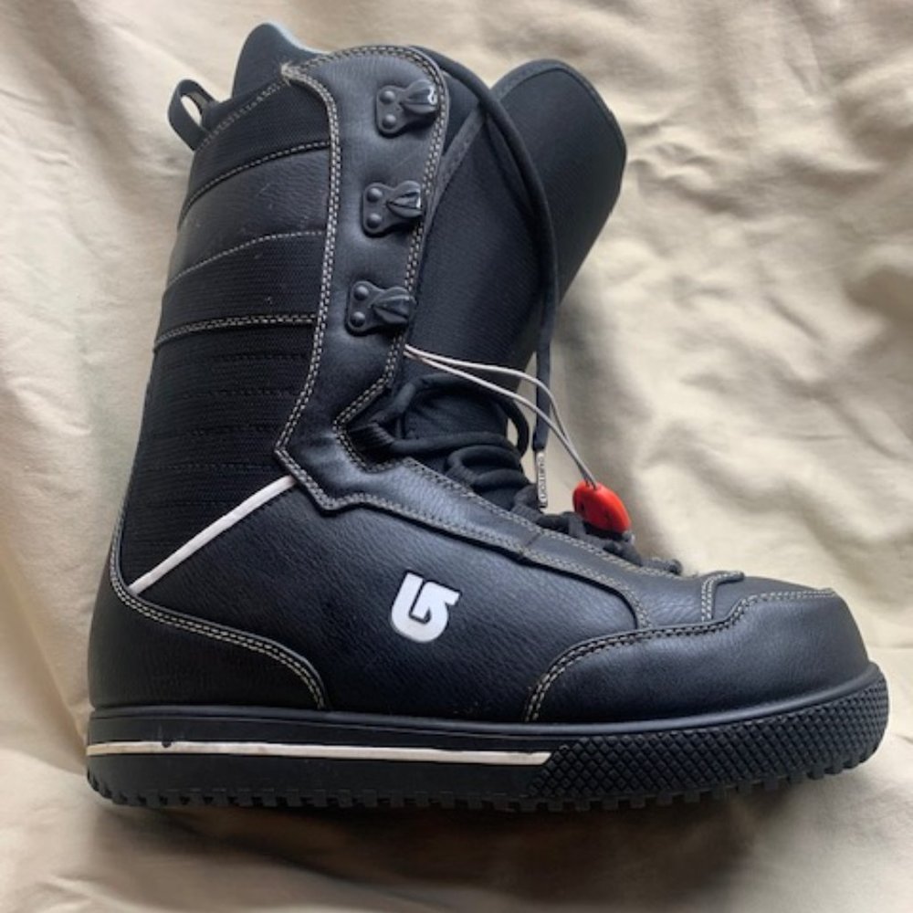 Size 12 Men's Poacher Burton Snowboard Boots